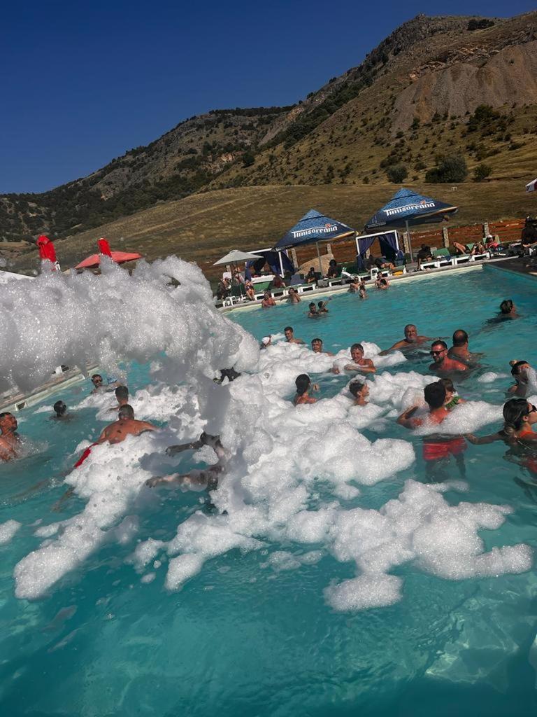 ホテル Relax Greci エクステリア 写真